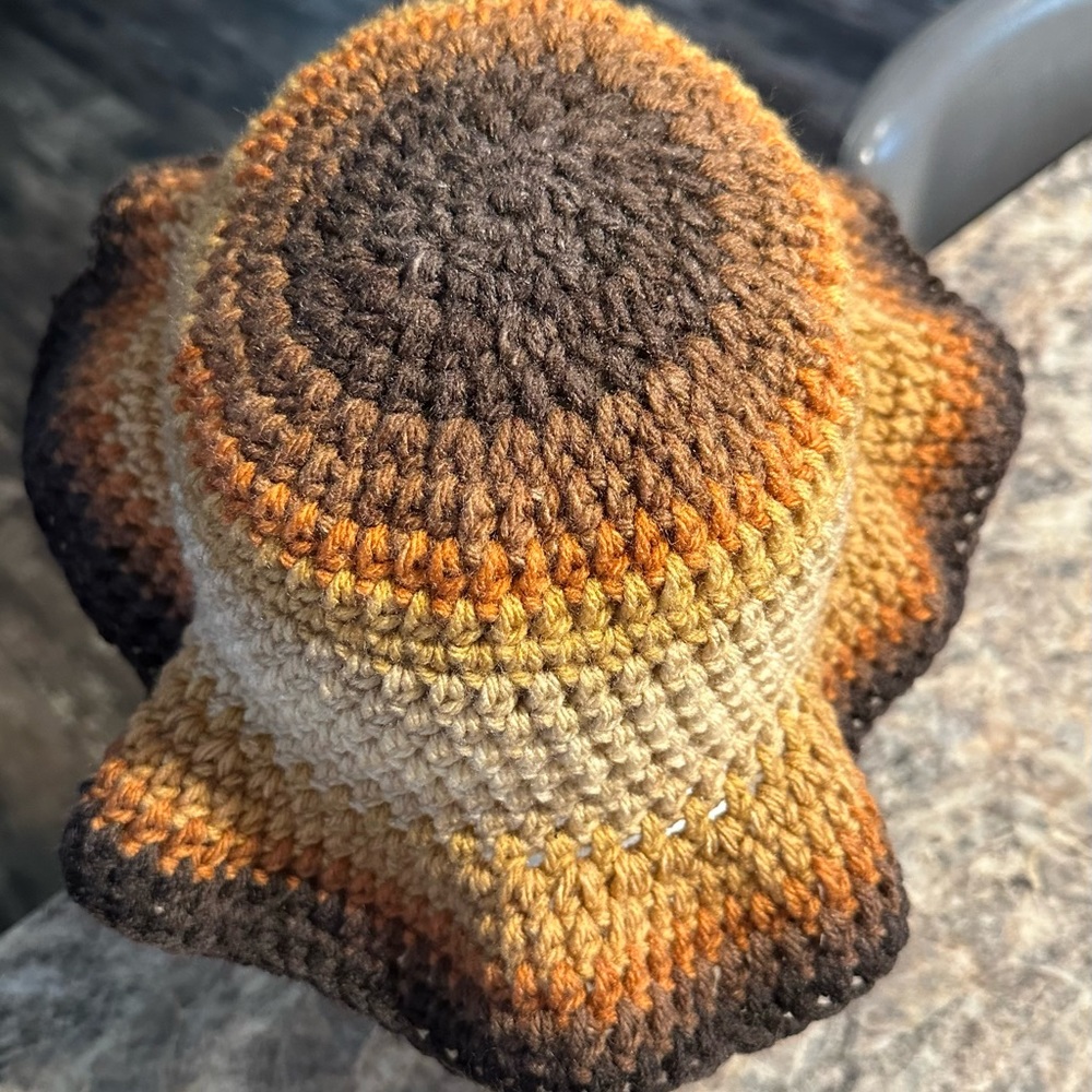 Handmade - Picture 3 of 3